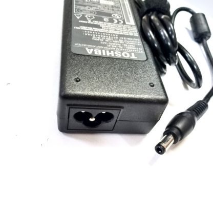 ORIGINAL Adaptor Charger TOSHIBA 19V 3.95A Portege M800 M900 Satego