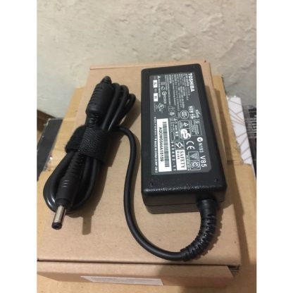 Charger Adaptor Carjer Casan Original Laptop Toshiba 19V-2.37A 45 Watt
