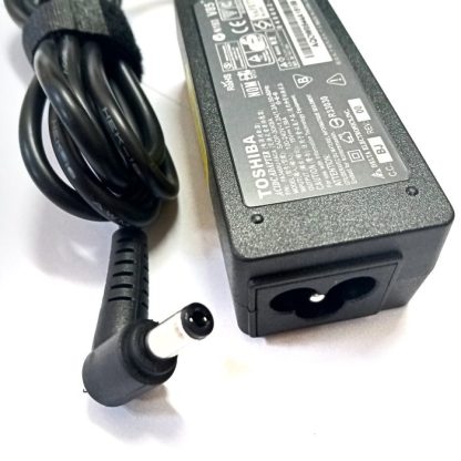 Adaptor Charger Toshiba NB510 NB520 NB505 NB200 NB305 19V 1.58A ORI