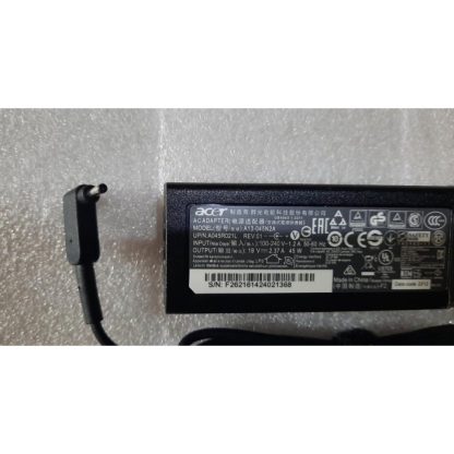 ADAPTOR LAPTOP ACER 19V 2.37A COLOKAN KECIL SMALL PLUG 3.0*1.1mm ORI