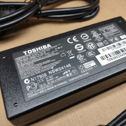 Adaptor Charger Toshiba 19v -4.74a Original + Kabel power